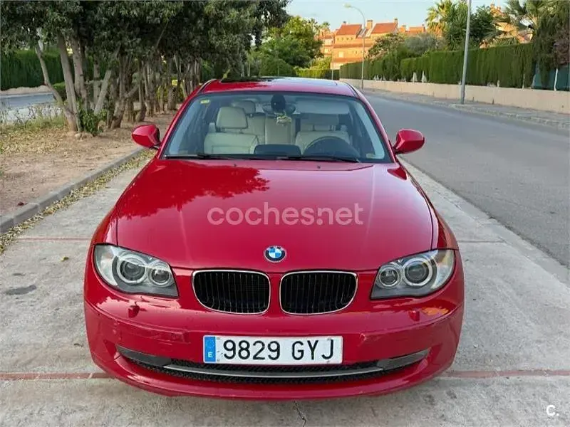 Usado BMW 118 143 CV (105 kW) 2010 Rojo Utilitario
