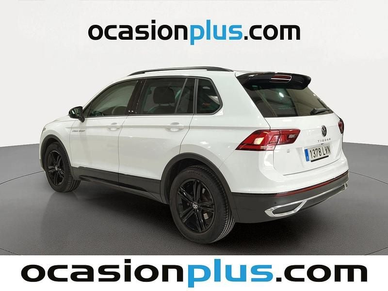 Używany VW Tiguan Sportline 150 KM (110 kW) 2021 Biały SUV
