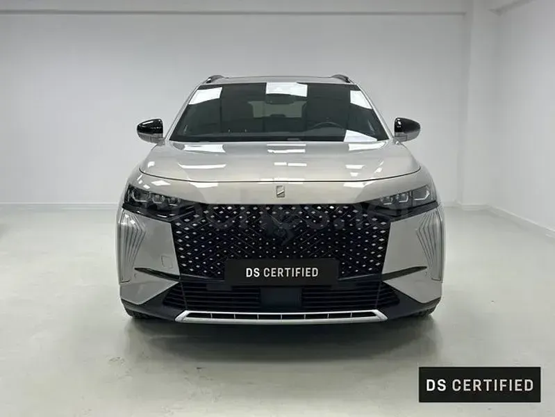 Usado DS Automobiles DS7 Crossback Performance 360 CV (264 kW) 2024 Gris / plata SUV
