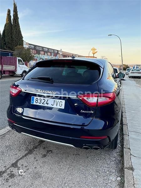 Usado Maserati Levante 275 CV (202 kW) 2016 Azul SUV