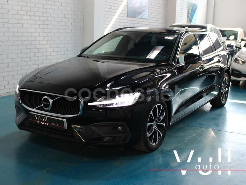 Usado Volvo V60 Core 197 CV (144 kW) 2022 Negro Familiar