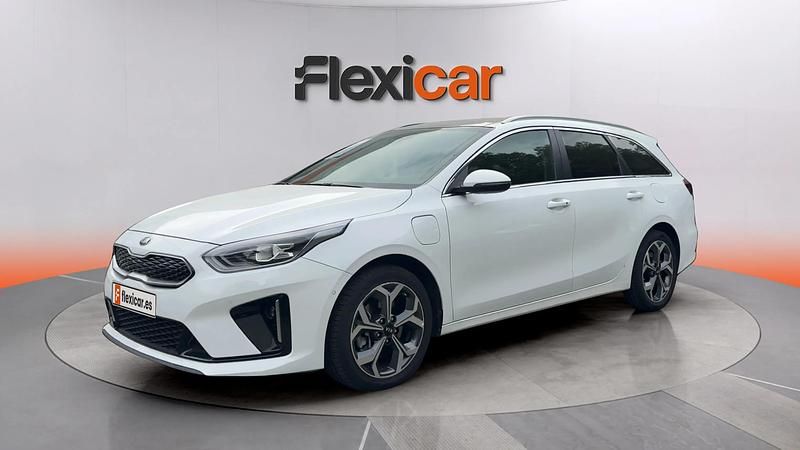 Usado Kia Ceed 141 CV (103 kW) 2022 Blanco Utilitario