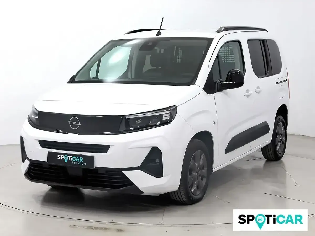 Usado Opel Combo S 101 CV (74 kW) 2024 Blanco Monovolumen