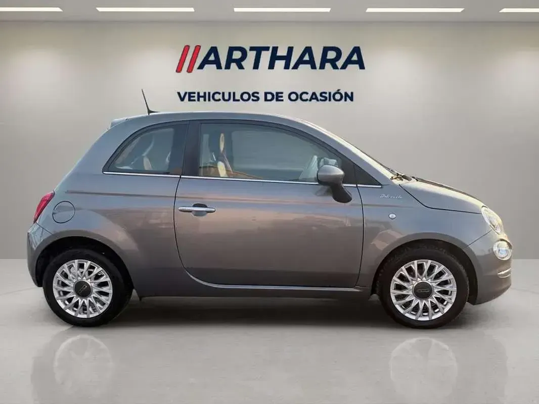 Usado Fiat 500 Dolcevita 69 CV (50 kW) 2021 Gris Utilitario