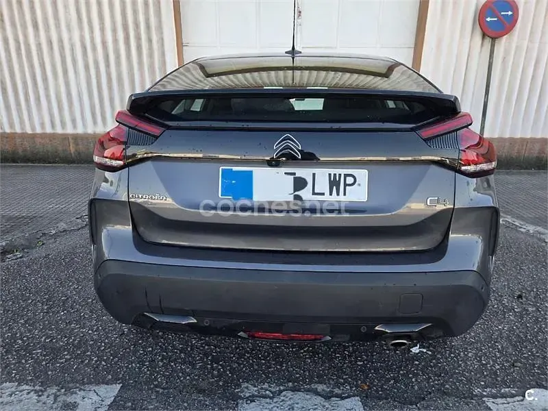 Usado Citroën C4 Feel 110 CV (80 kW) 2022 Gris / plata Berlina