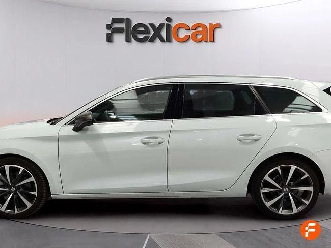 Usado Seat Leon FR 150 CV (110 kW) 2021 Blanco Familiar