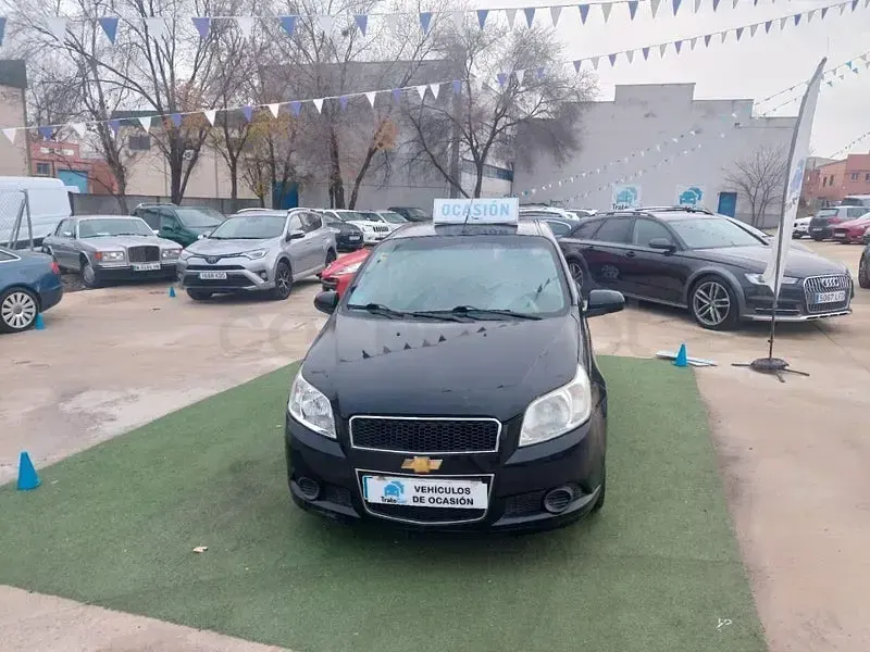 Usado Chevrolet Aveo LS 84 CV (61 kW) 2010 Negro Berlina