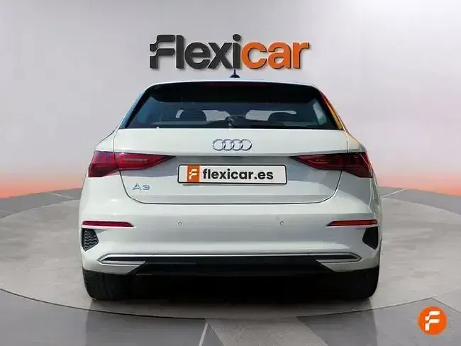 Usado Audi A3 Sportback e-tron 110 CV (80 kW) 2023 Blanco Utilitario