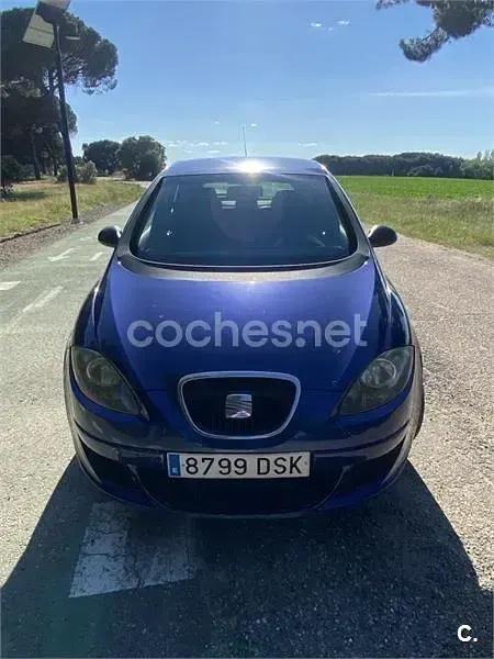 Usado Seat Toledo Stylance 105 CV (77 kW) 2005 Azul Utilitario