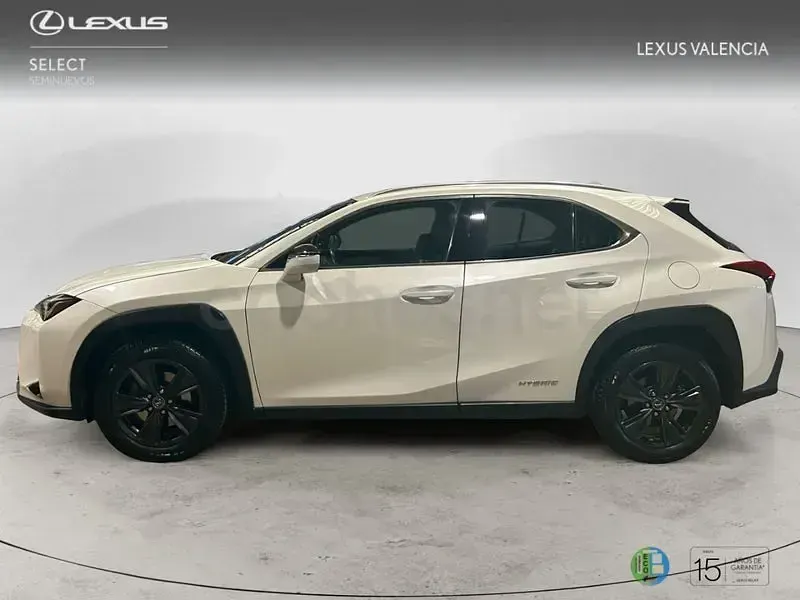 Usado Lexus UX Business Edition 184 CV (135 kW) 2022 Blanco SUV