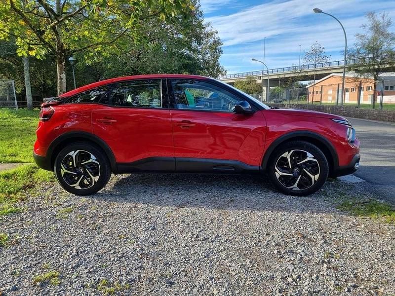 Usado Citroën C4 Feel 131 CV (96 kW) 2022 Rojo Utilitario