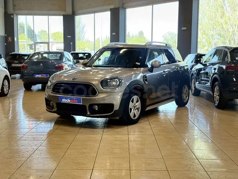 Usado Mini Cooper D Countryman 150 CV (110 kW) 2019 Gris / plata SUV