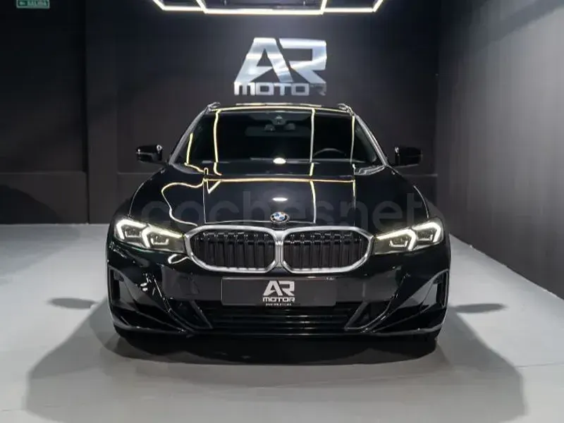 Usado BMW 318 150 CV (110 kW) 2023 Negro Familiar