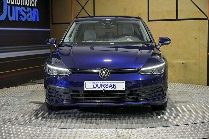 Usado VW Golf VIII Life 131 CV (96 kW) 2021 Azul Utilitario