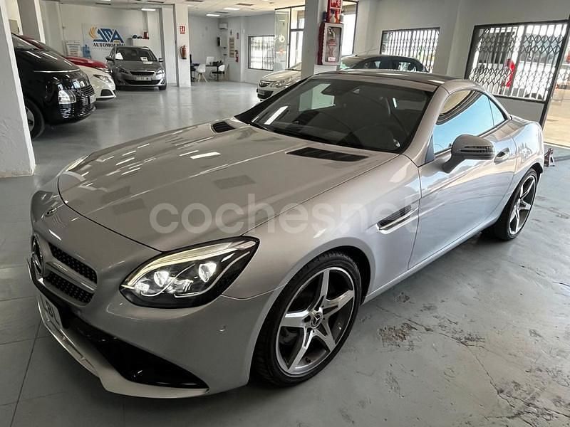Gris / plata Usado 2019 Mercedes SLC200 Descapotable | 39.000 € (Caro) - Imagen 1/4