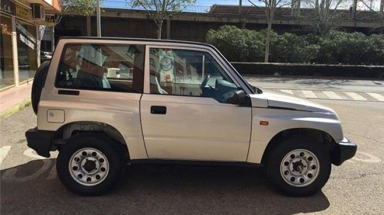 Suzuki vitara 2