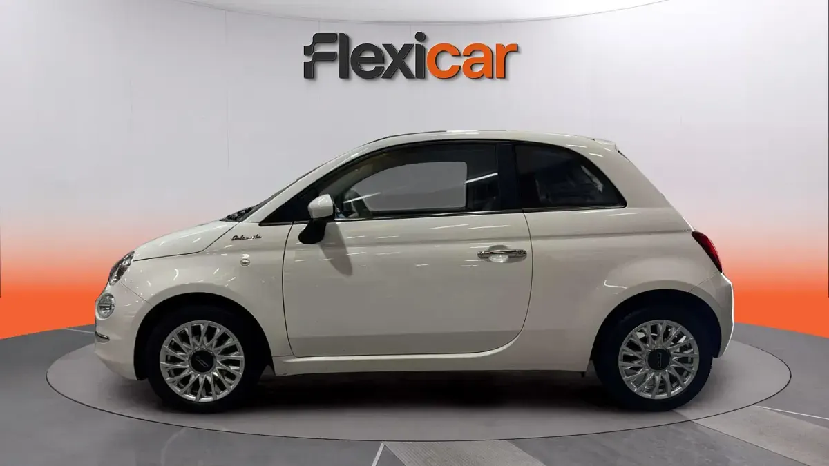 Usado Fiat 500 Dolcevita 70 CV (51 kW) 2023 Blanco Berlina