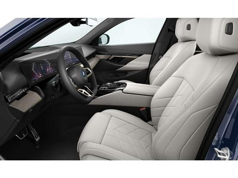 Usado BMW i5 Comfort Edition 250 kW (340 CV) 2024 Azul Berlina