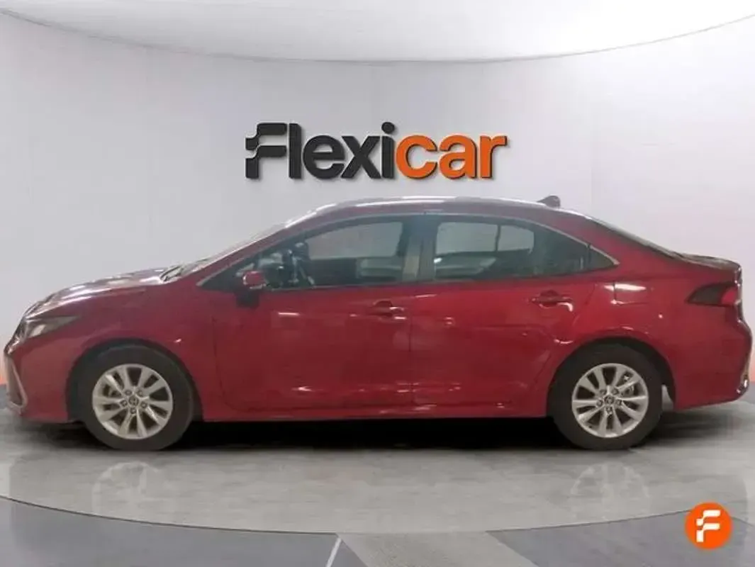 Usado Toyota Corolla Eco 140 CV (102 kW) 2025 Rojo Berlina