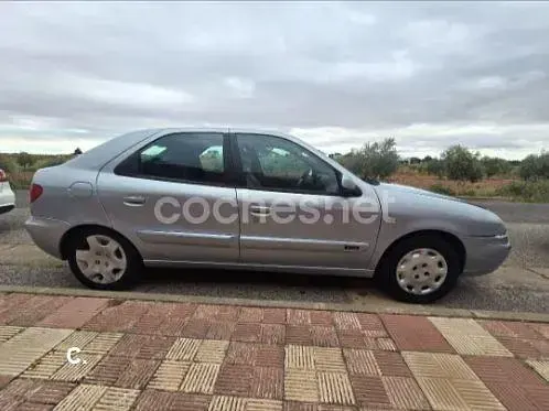 Brugt Citroën Xsara 90 HK (66 kW) 2002 Hvid Sedan