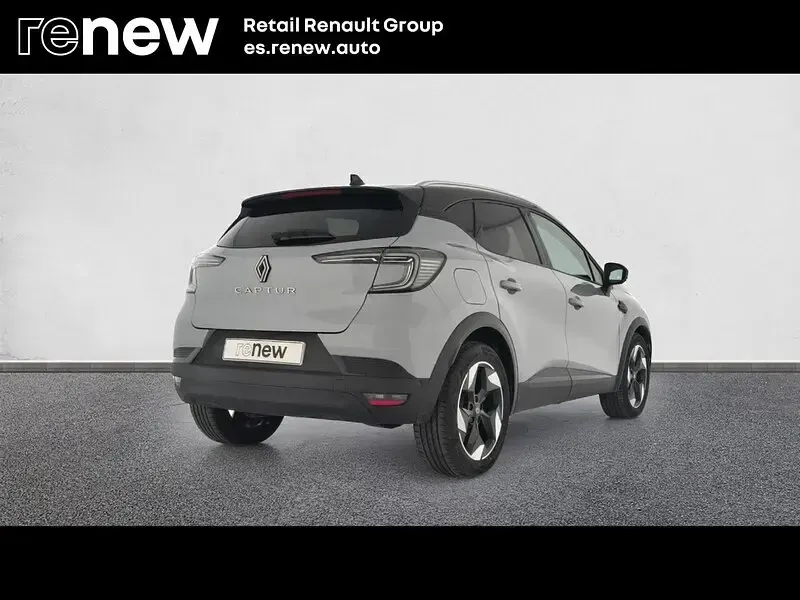 Usado Renault Captur Techno 100 CV (73 kW) 2025 Gris SUV