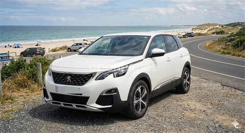 Usado Peugeot 3008 Allure 130 CV (95 kW) 2017 Blanco SUV