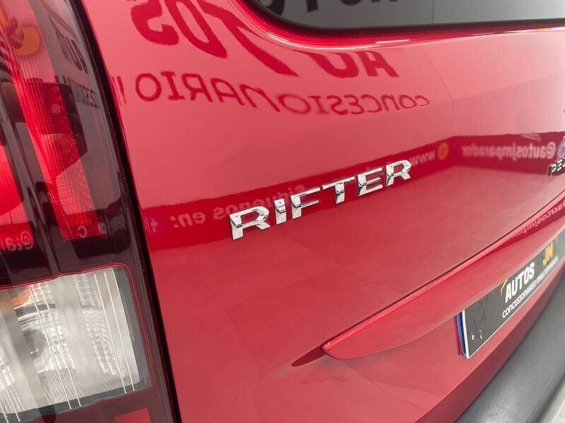 Rojo Usado 2019 Peugeot Rifter GT-line Monovolumen | 17.200 € (Precio justo) - Imagen 1/4