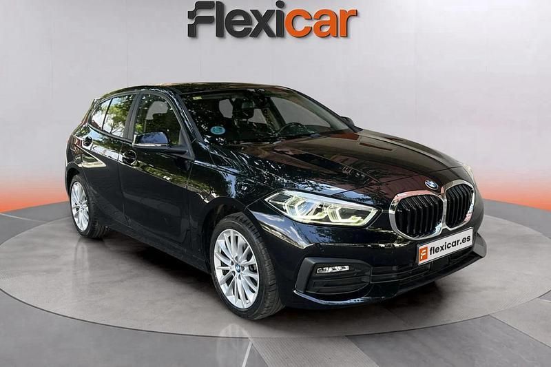 Negro Usado 2020 BMW 118 Utilitario | 18.290 € (Precio justo) - Imagen 1/4
