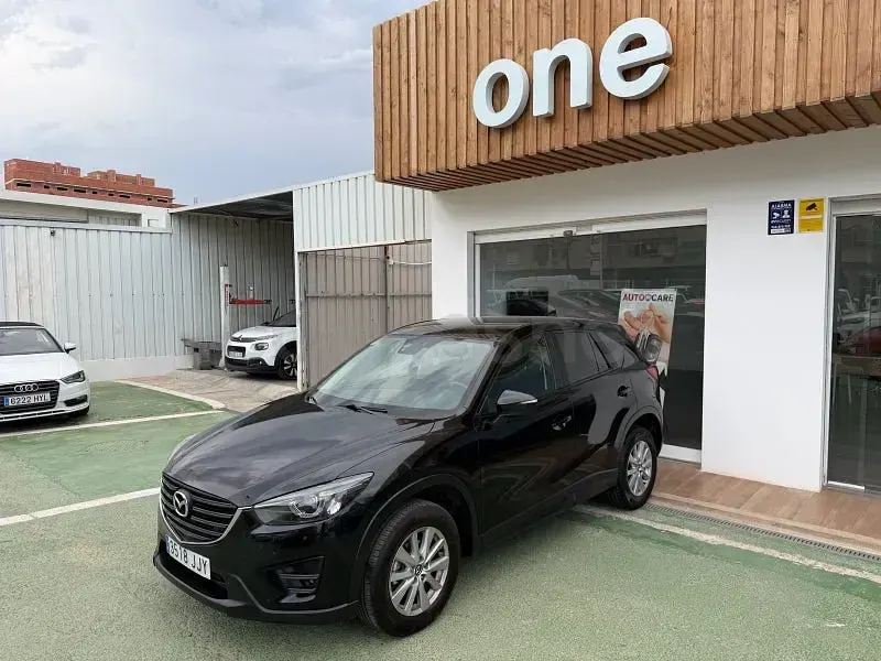 Usado Mazda CX-5 Luxury 150 CV (110 kW) 2016 Negro SUV