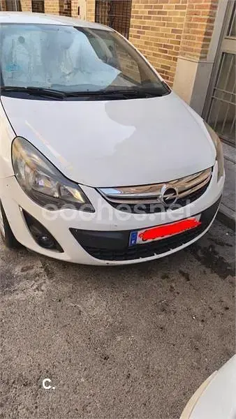 Usado Opel Corsa Selective 85 CV (62 kW) 2014 Blanco Utilitario