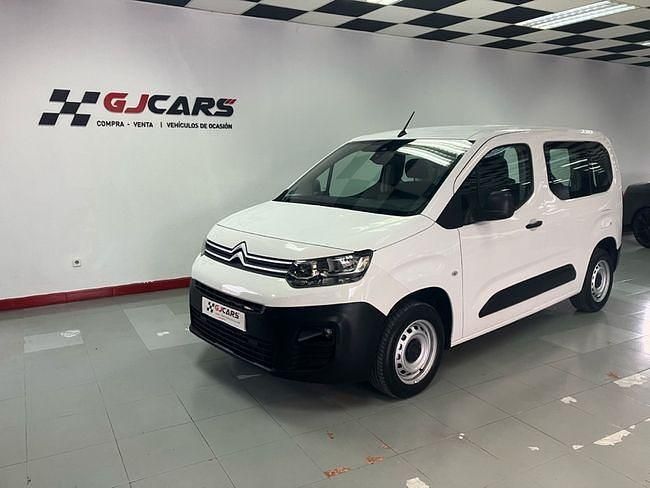 Usado Citroën Berlingo Live 102 CV (75 kW) 2019 Blanco Monovolumen