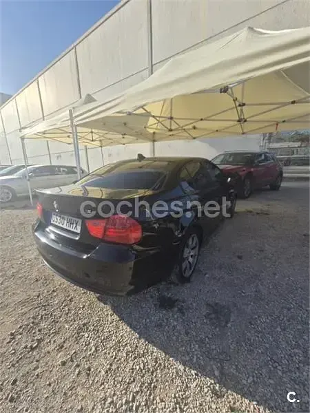 Brugt BMW 318 143 HK (105 kW) 2012 Sort Sedan