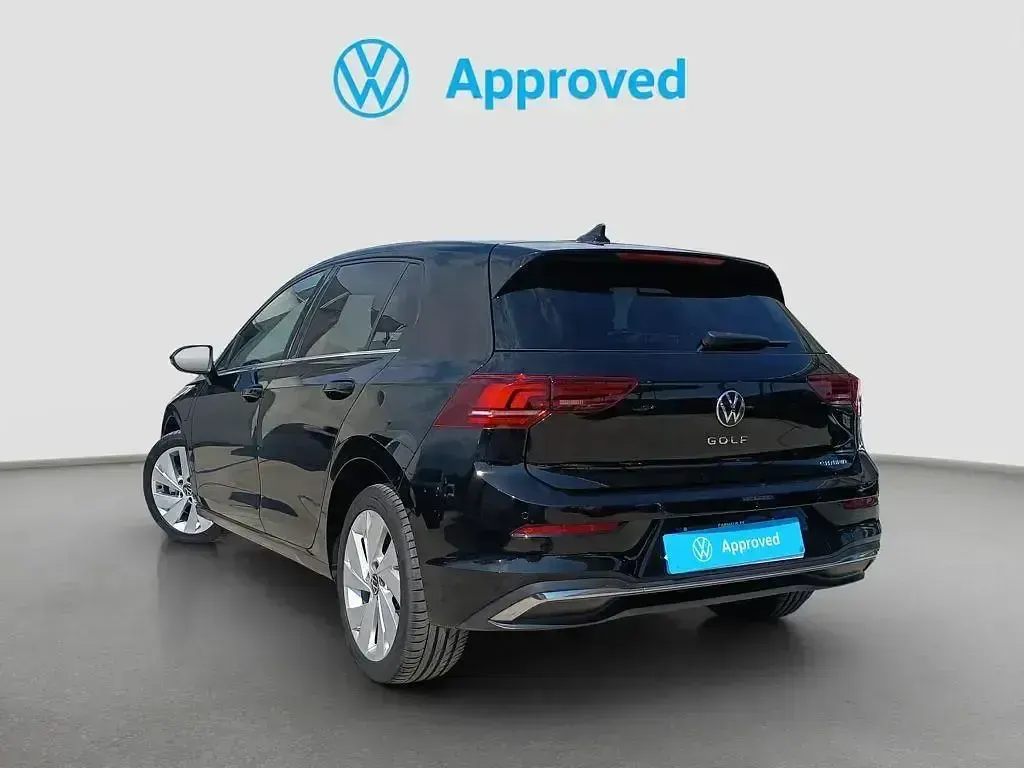 Usado VW Golf VIII Style 204 CV (150 kW) 2025 Negro Berlina
