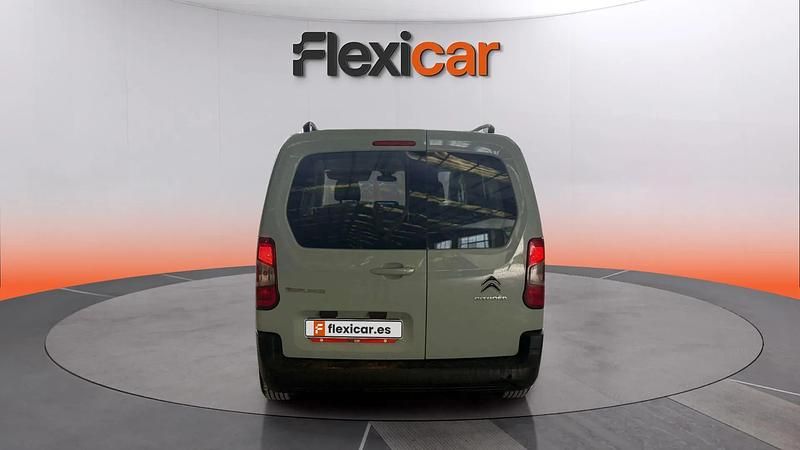 Usado Citroën Berlingo Feel 100 CV (73 kW) 2018 Verde Monovolumen