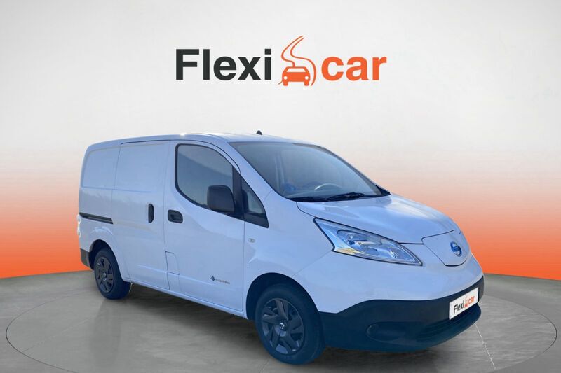 Blanco Usado 2017 Nissan e-NV200 Comfort Van | 7770 € - Imagen 1/4