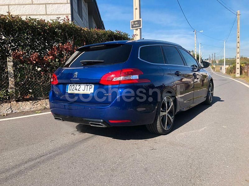 Usado Peugeot 308 SW GT 180 CV (132 kW) 2016 Azul Familiar