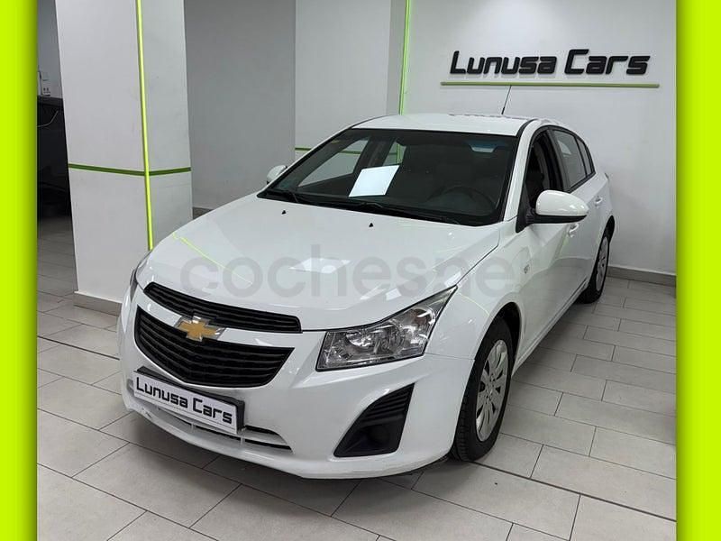 Usado Chevrolet Cruze LT 124 CV (91 kW) 2013 Blanco Berlina