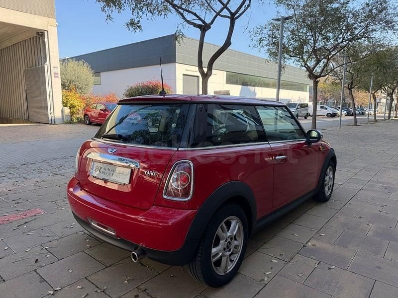 Usado Mini ONE 75 CV (55 kW) 2012 Rojo Utilitario