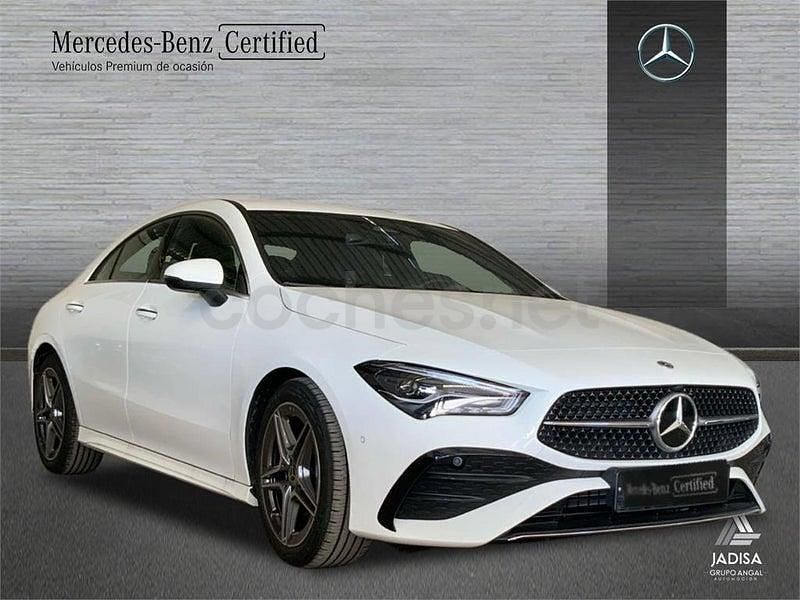 Usado Mercedes CLA200 163 CV (119 kW) 2024 Blanco Berlina