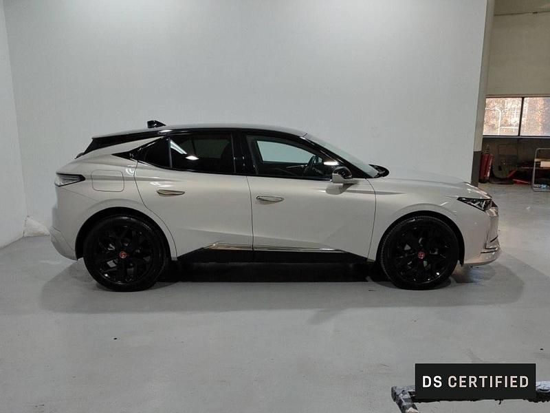 Usado DS Automobiles DS4 Performance Line Plus 130 CV (95 kW) 2023 Gris / plata Berlina