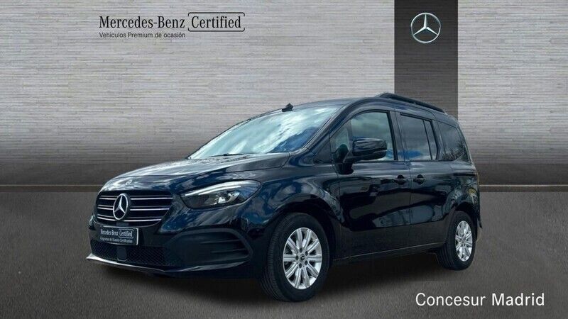 Negro Usado 2024 Mercedes 180 Berlina | 28.673 € - Imagen 1/4