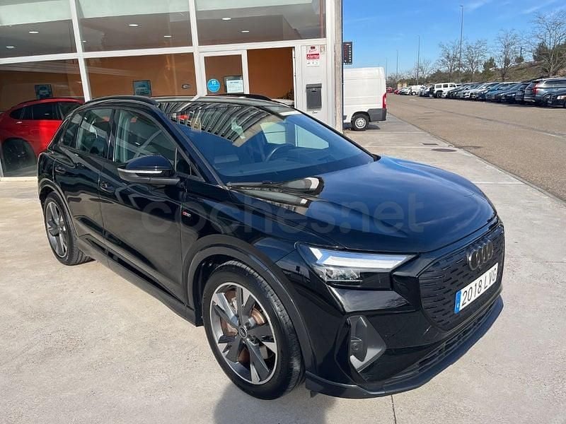 Usado Audi Q4 e-tron S-Line 150 kW (204 CV) 2022 Eléctrico SUV