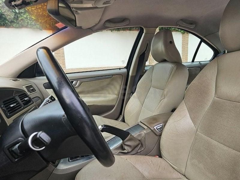 Usado Volvo S60 Momentum 163 CV (119 kW) 2009 Negro Berlina