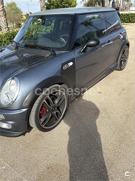 Usado Mini John Cooper Works 218 CV (160 kW) 2006 Gris / plata Utilitario