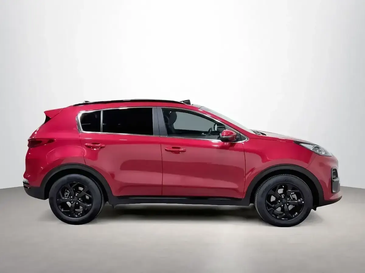 Usado Kia Sportage 137 CV (100 kW) 2022 Rojo SUV