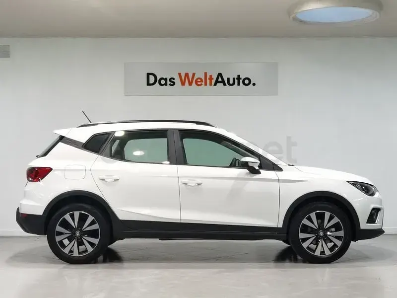 Usado Seat Arona Style 90 CV (66 kW) 2021 Blanco SUV