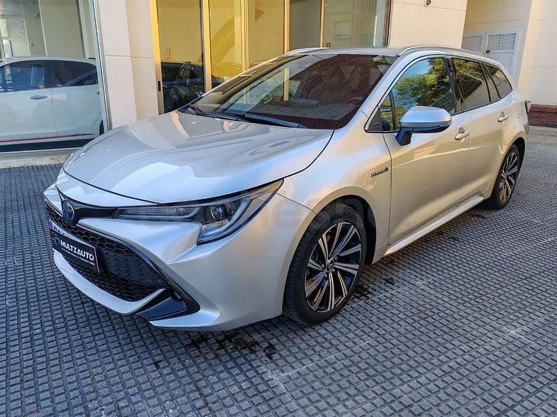 Usado Toyota Corolla Sport 180 CV (132 kW) 2022 Gris / plata Familiar