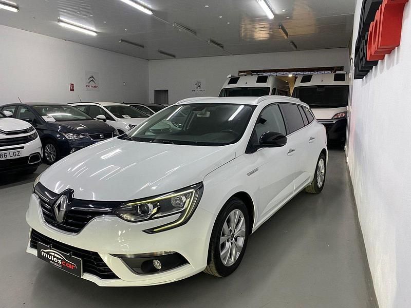 Usado Renault Mégane IV LIMITED 115 CV (84 kW) 2019 Blanco Familiar