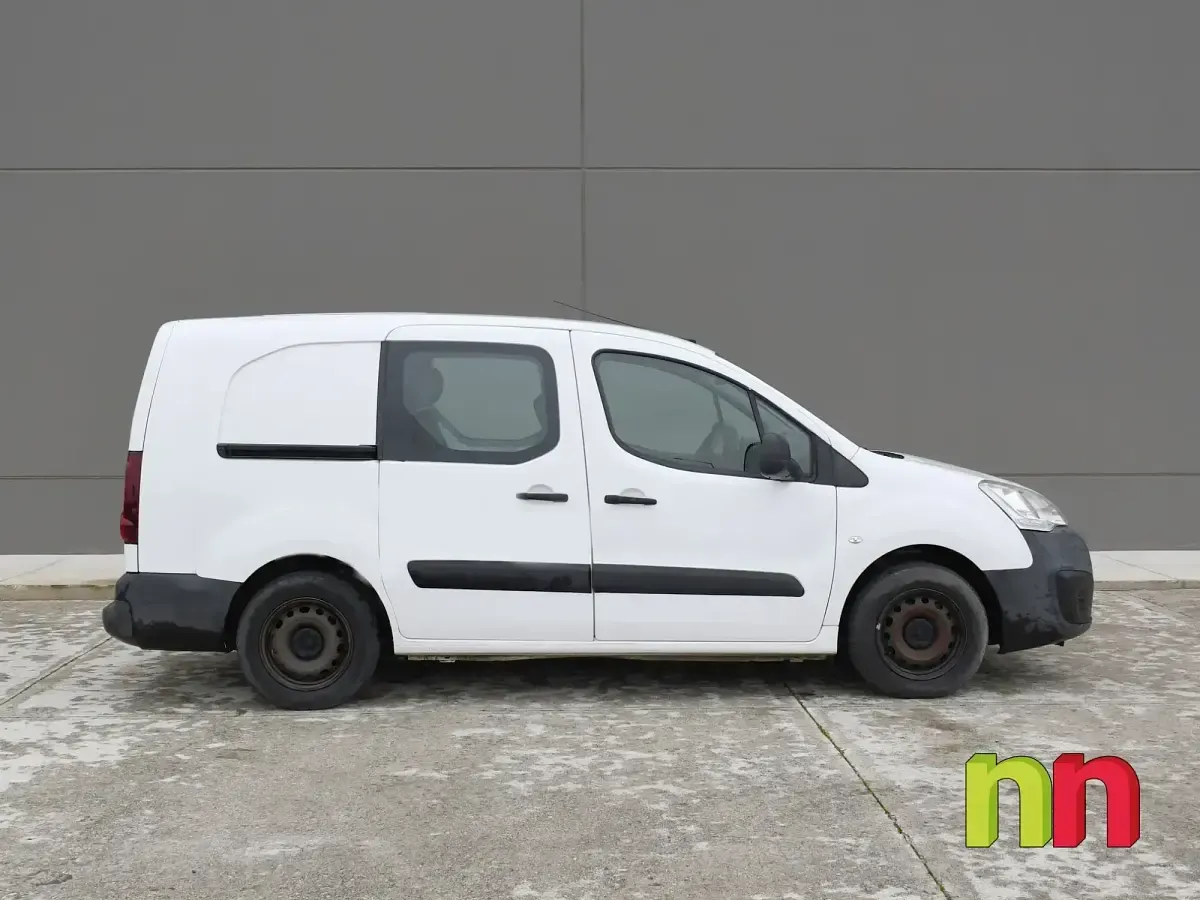 Usado Peugeot Partner 100 CV (73 kW) 2018 Blanco