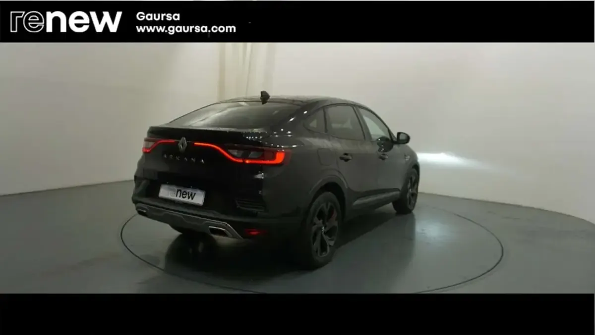 Usado Renault Arkana RS Line 140 CV (102 kW) 2021 Negro SUV